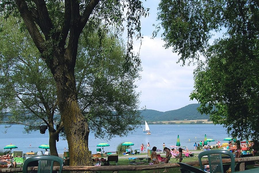 Lake Bracciano market