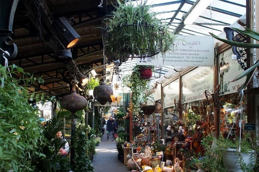 MarchΓ© aux Fleurs Paris
