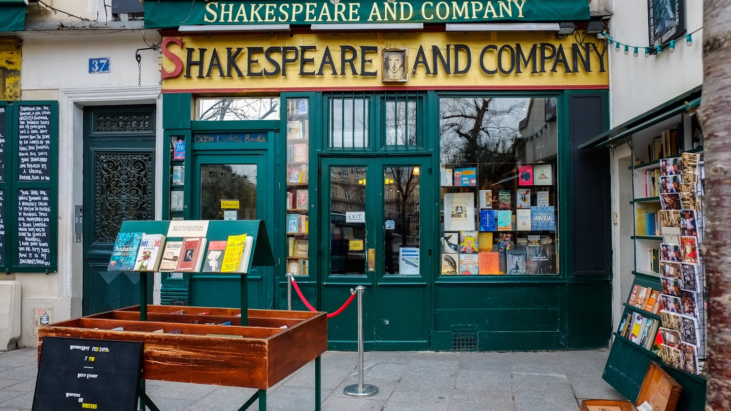 Shakespeare and Company Paris bookstore