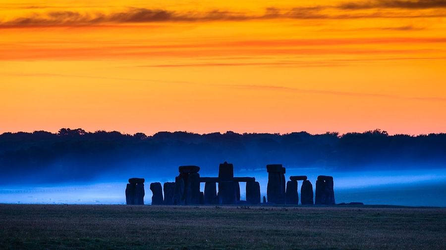 Captivating sunset over the ancient Stonehenge monument