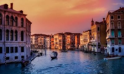 Can you take a day trip from Rome to Venice?